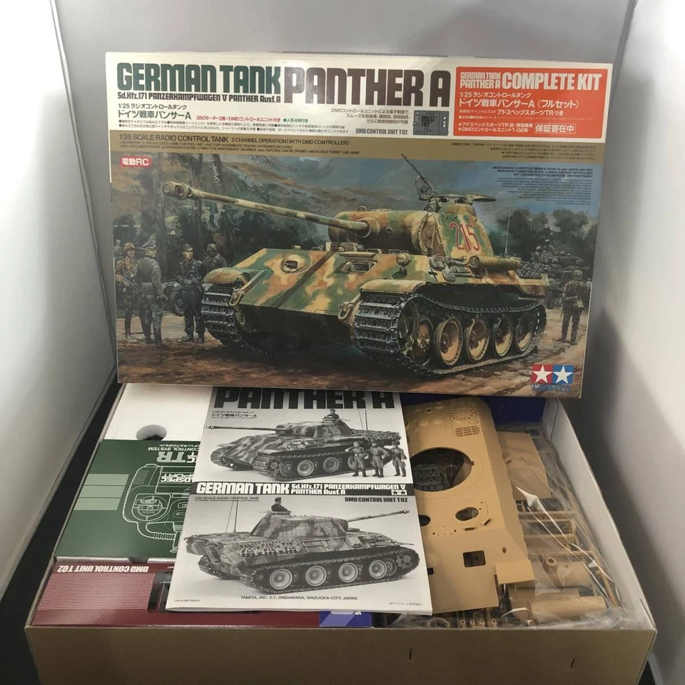 TAMIYA 1/25 #56602 RC GERMAN TANK PANTHER A Full Set w/DMD Model Kit - Image 2 of 4