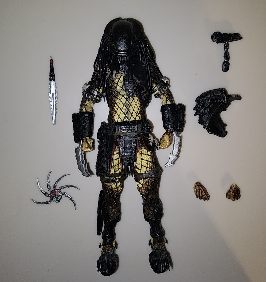 ［新品］Hunter Predator - Alien vs Predator NECA ALIENS vs. PREDATOR 2-PACK THE ULTIMATE BATTLE BETWEEN