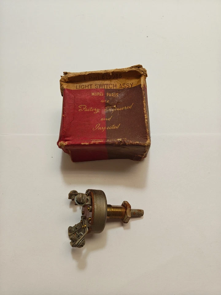 Выключатель лампы в сборе модель 1934 Plymouth Deluxe PE 619986 новый из старых запасов. - Изображение 3 из 4