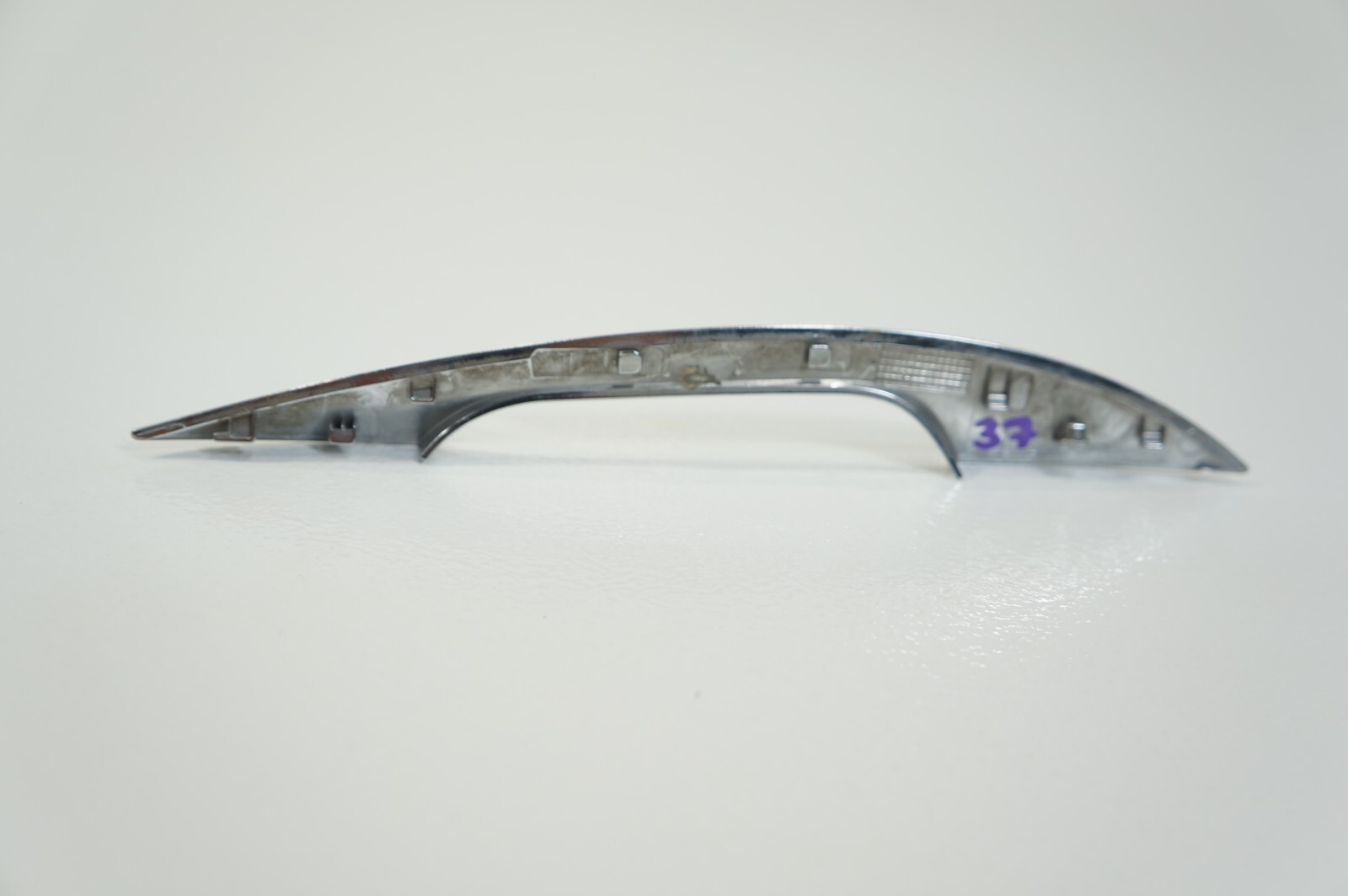 2017-2020 BENTLEY CONTINENTAL GT DRIVER LEFT SIDE CHROME DOOR HANDLE MOLDING