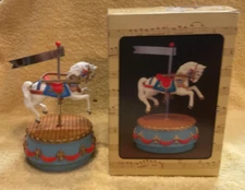 1985 Enesco (Smal World Of Music) "Carousel Horse" Musical