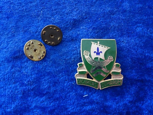 A5-16) Original US 709th Military Police Battalion Unit Crest Securitas Copiarum