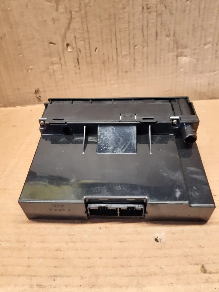 Unidad de control climático Subaru Legacy MK3 2002 72311AE100 Foto 2 de 3