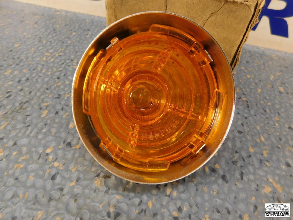 Simca Aronde 前转闪光镜头琥珀色 24218U 全新无标签 — 第 2/3 张图片