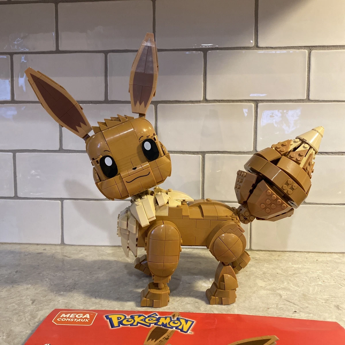 Mega Pokemon Jumbo Eevee – Mattel Creations