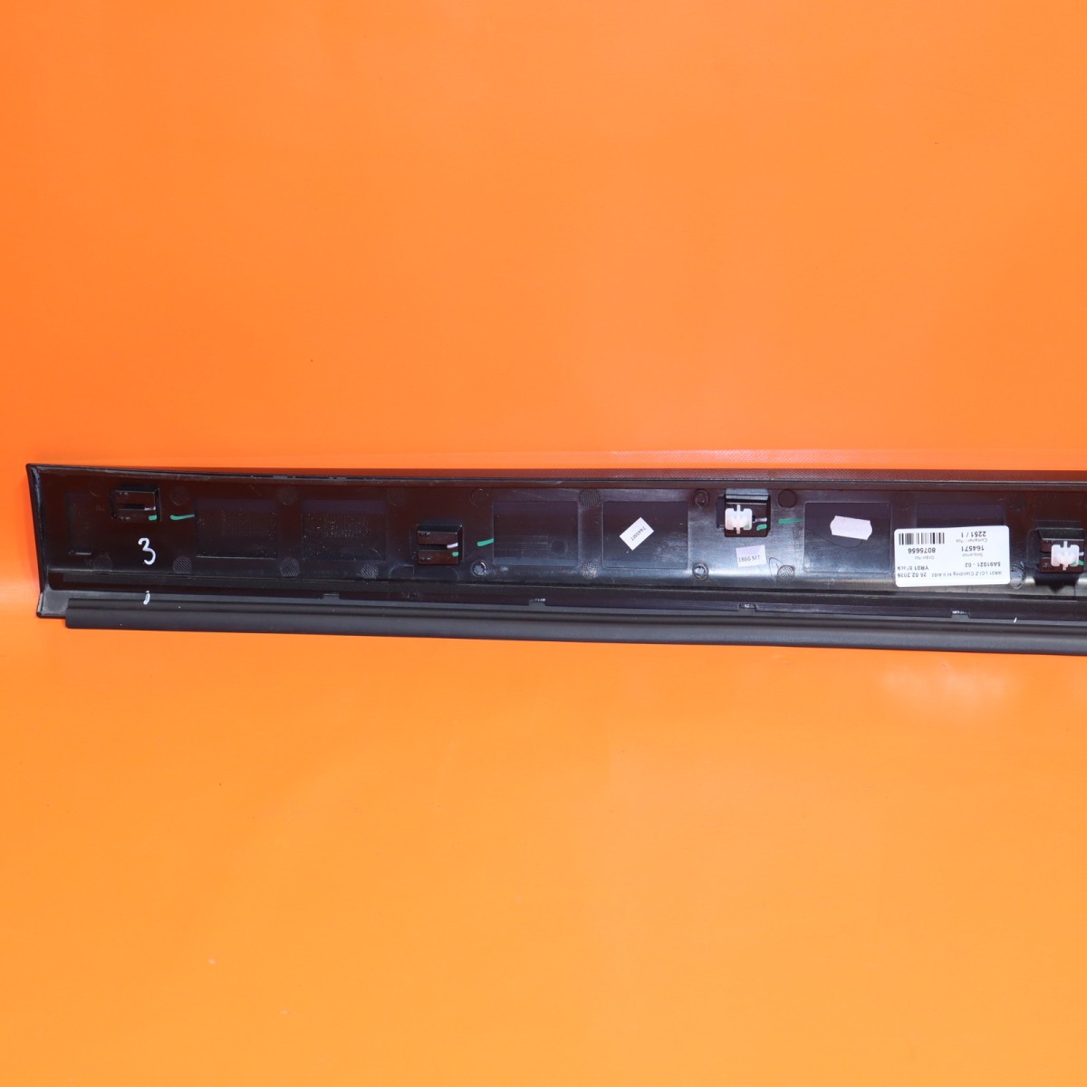 ROLLS ROYCE CULLINAN DOOR MOLDING LEFT REAR 2017-2020 2021 2022 2023 51137448583