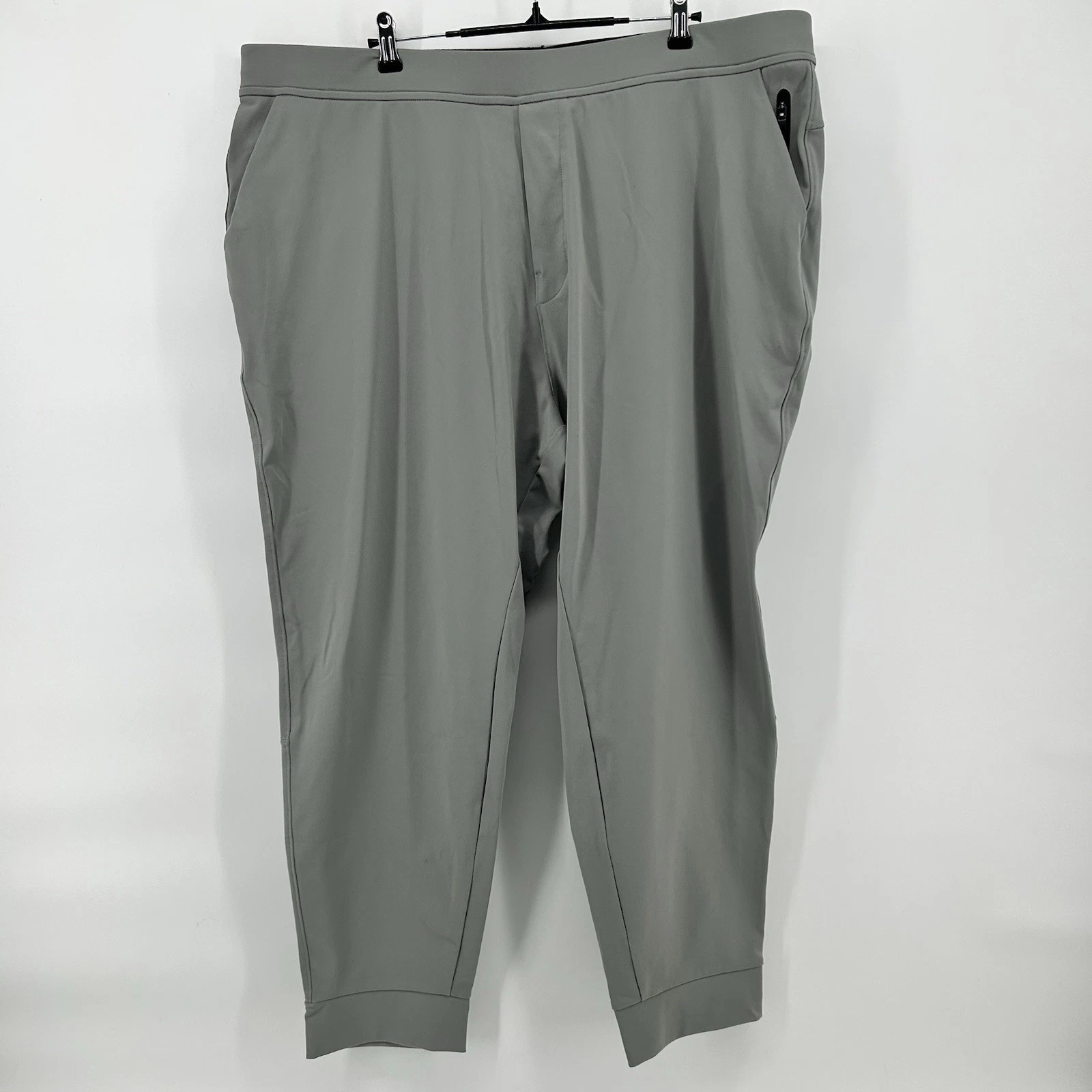 Public Rec Joggers Mens 42x30 Fog Gray Drawstrings All Day Every Day Stretch NWT
Opens in a new wind