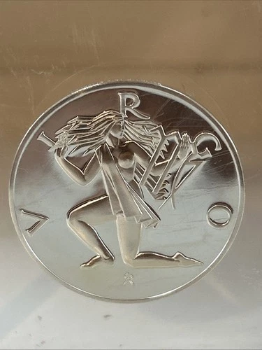 Virgo Zodiac  Sterling 1 Ounce Proof Coin Encased in Lucite Franklyn Mint