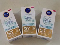 3X 40Ml Nivea Sun Gesicht Derma Skin Clear Uv-Fluid Lsf 50+ Neu