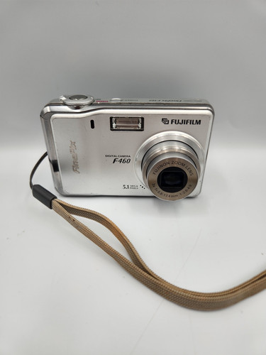 Fujifilm FinePix F Series F460 5,1 megapixel fotocamera digitale - Foto 1 di 5