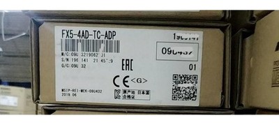 1 PC NEW   extension unit FX5-4AD-TC-ADP  *hu