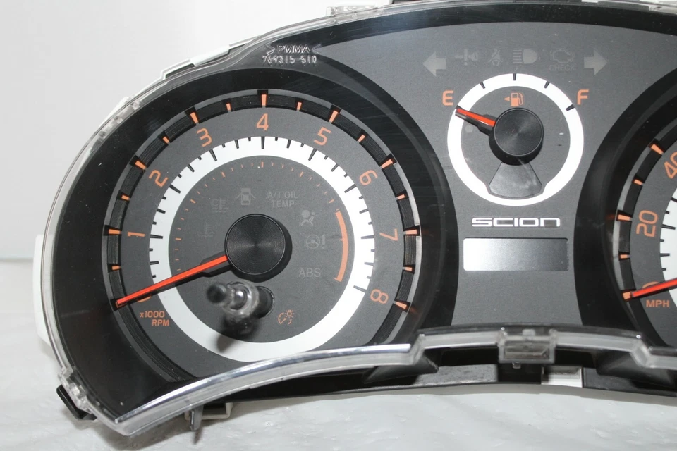 Cuadro de instrumentos velocímetro panel de instrumentos 2011-2013 Scion TC 19.311 millas Foto 2 de 4