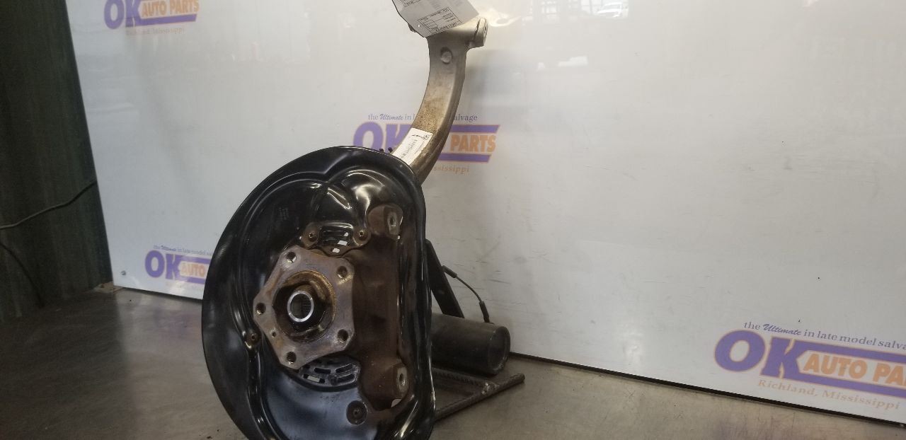 17 BENTLEY BENTAYGA 6.0L W12 AWD SPINDLE KNUCKLE FRONT LEFT DRIVER