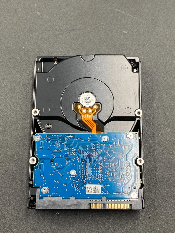 HGST ULTRASTAR HUS724020ALE640 2TB 3.5" SATA HARD DRIVE 7200 RPM 0F14685 LOW USE - Image 3 of 3
