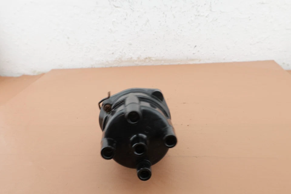 1976 Mercruiser 470 3.7L Glastron 177 AG Outboard OEM Engine Distributor - Image 2 of 4