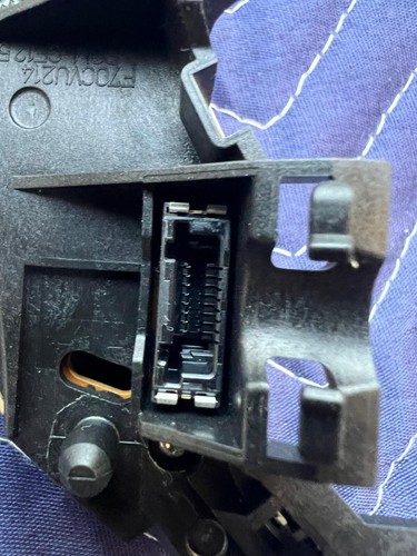 OEM F70CVU2142 RIGHT Side Steering Wheel Radio & Cruise Switch Toyota Avalon - Picture 7 of 7