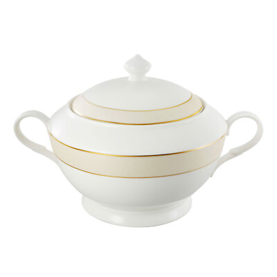 Stylish Durable Bone China Souptureen with Lid for Hosting Parties and Events