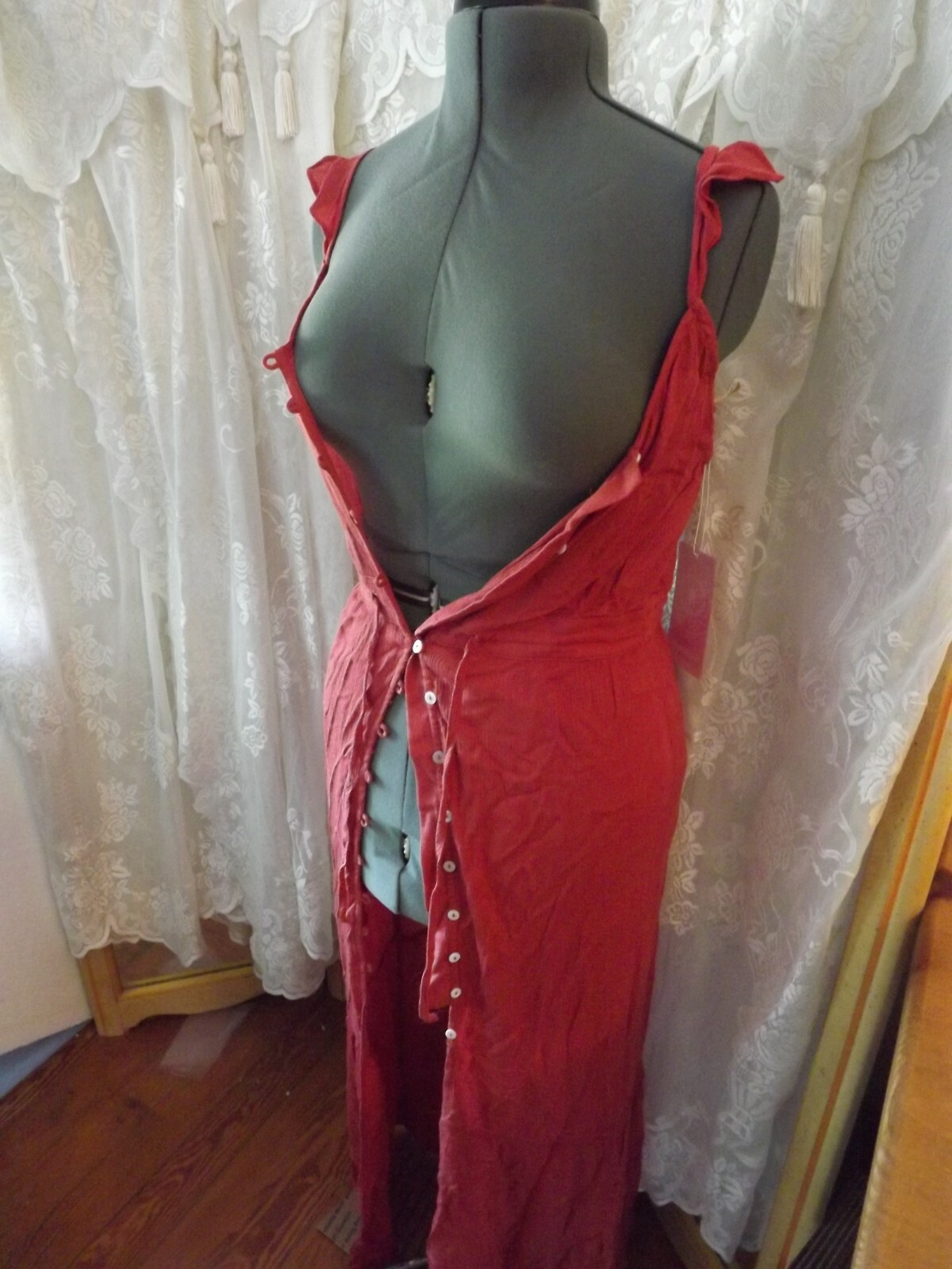 Picture 4 of 9