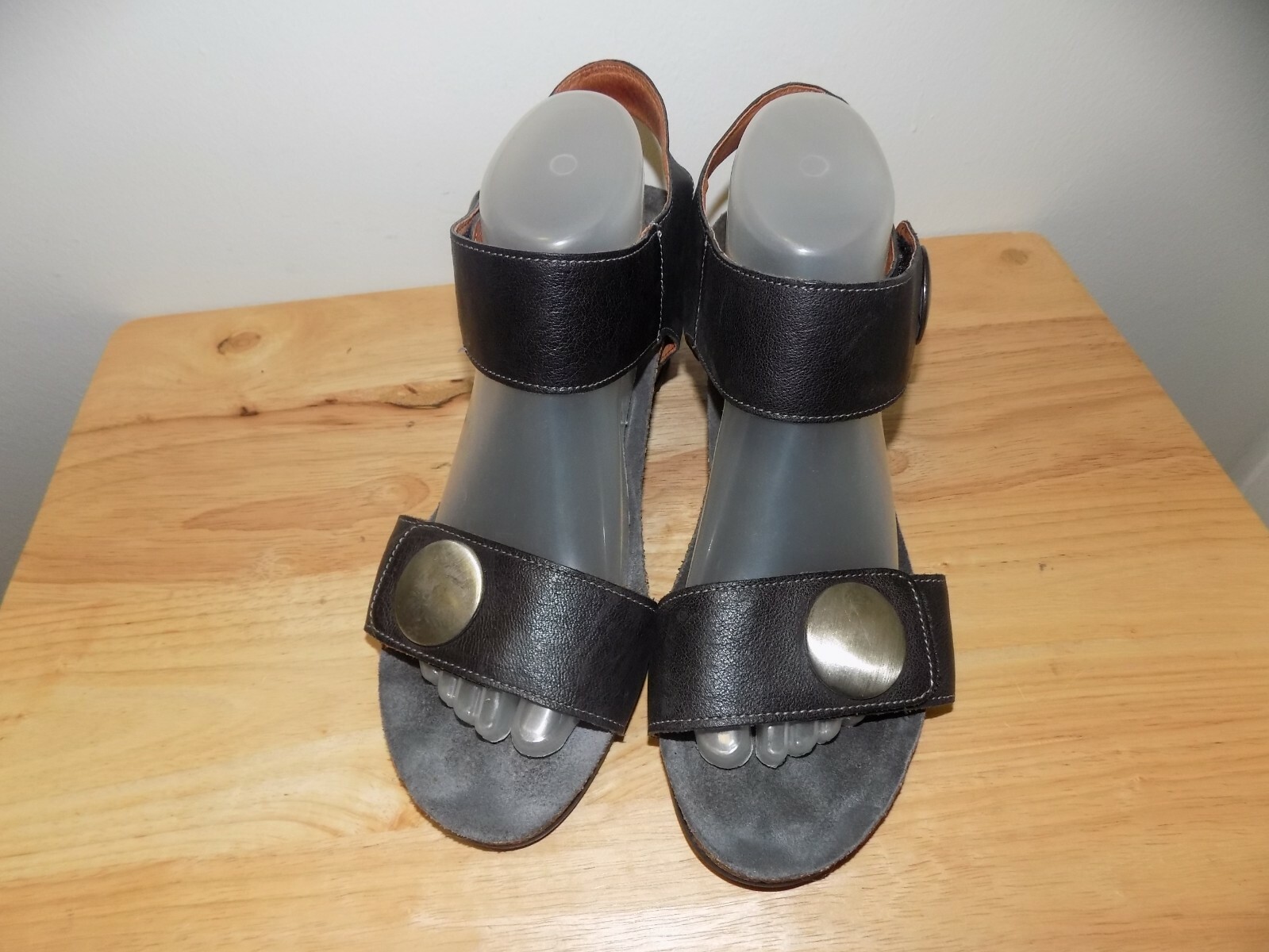 taos carousel sandals sale