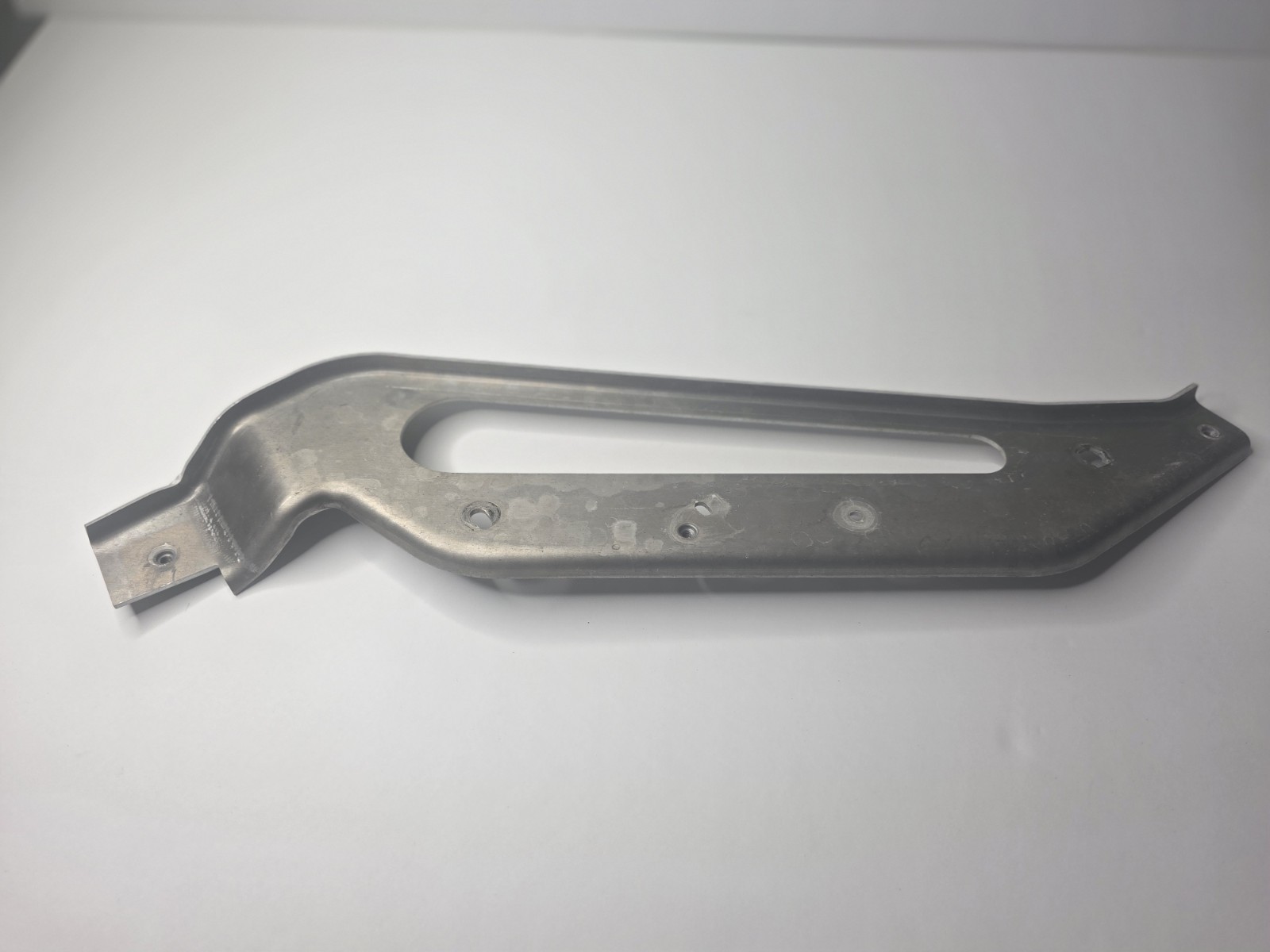 ROLLS ROYCE CULLINAN RIGHT PASSANGER HEADLIGHT BRACKET 