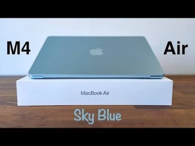 2025 Apple MacBook Air 13-inch M4 Chip 16GB RAM 256GB SSD Midnight Cycle 22 - Image 1 of 2