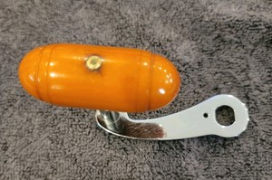 Vintage Penn Reel handle (Senator)camel colored  #24 114   3 inches