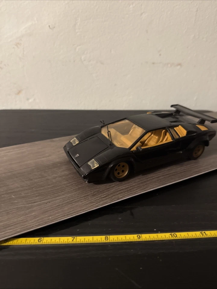 Black Lamborghini Countach 1/24 1:24 Revell G. M. B. H. 1988 Rare Vintage - Image 2 of 4