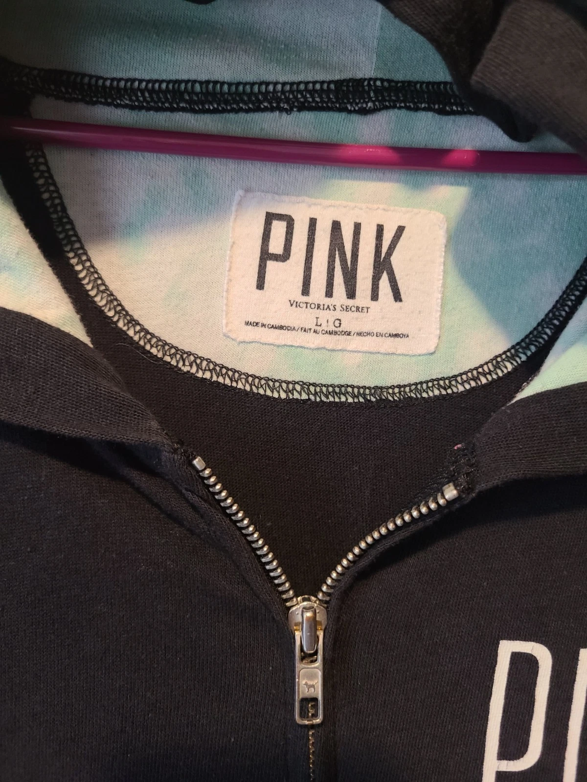 UNDERCOVER Giacca con cappuccio e zip grande rosa Victoria's Secret