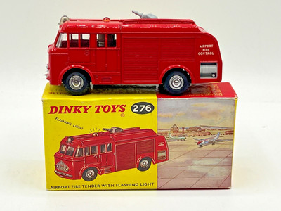 DINKY 276 AIRPORT FIRE TENDER MIT BLINKLICHT in OVP + GRATISVERSAND