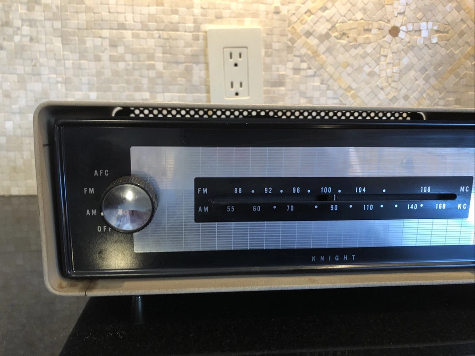 Knight 1958 AM/FM  83YX787 Mallard Tube Tuner Perfect Working Condition - Image 3 of 4