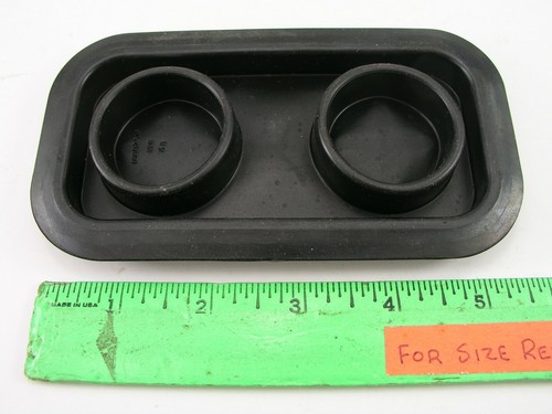 Brake Master Cylinder Reservoir Cover Seal for Vintage 1978-1984 GM 42078 - Picture 3 of 3