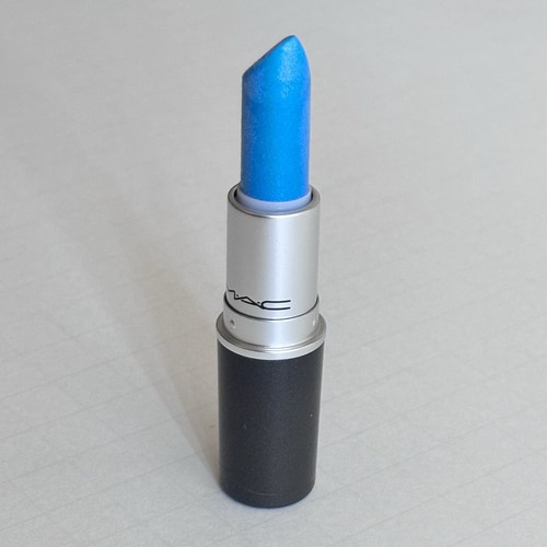 MAC LUSTRE LIPSTICK in BLAST O’ BLUE*** - Picture 10 of 15
