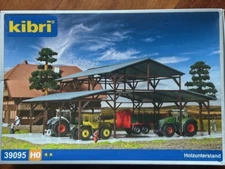 FARM / RANCH TRACTOR and MACHINERY STORAGE SHED - HO Scale KIT - KIBRI - NEW