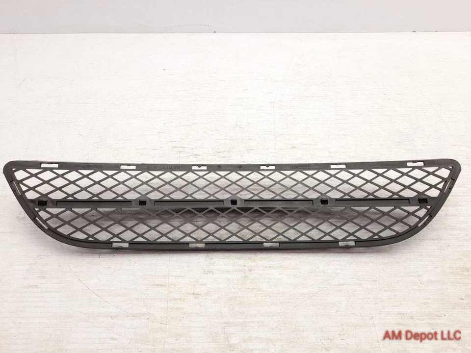 BMW 335i 335xi 328xi 328i E90 2007 sedán parrilla delantera central con inserto 7134074 Foto 4 de 4