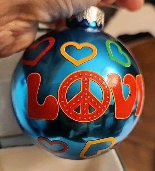 - OLD WORLD CHRISTMAS - BLOWN GLASS ORNAMENT, In Box 