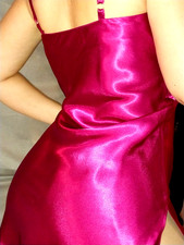 VTG SATIN SHINY POPPING RASPBERRY PINK BABYDOLL GOWN NIGHTGOWN EMBRD FLORAL 38
