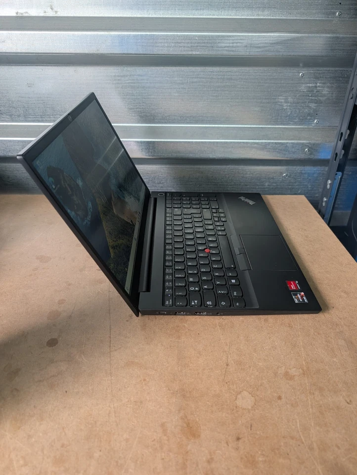 Lenovo ThinkPad E15 G2 · Ryzen 5 4500U · 16GB · 256GB, Foto 2 von 5
