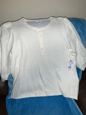 Women’s Time And Tru Cream Colored Size 22 Quilted Top