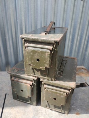 3 VINTAGE SCF METALL MUNITIONSKISTEN, 30 / 50 CAL U.S. MUNITIONSDOSEN