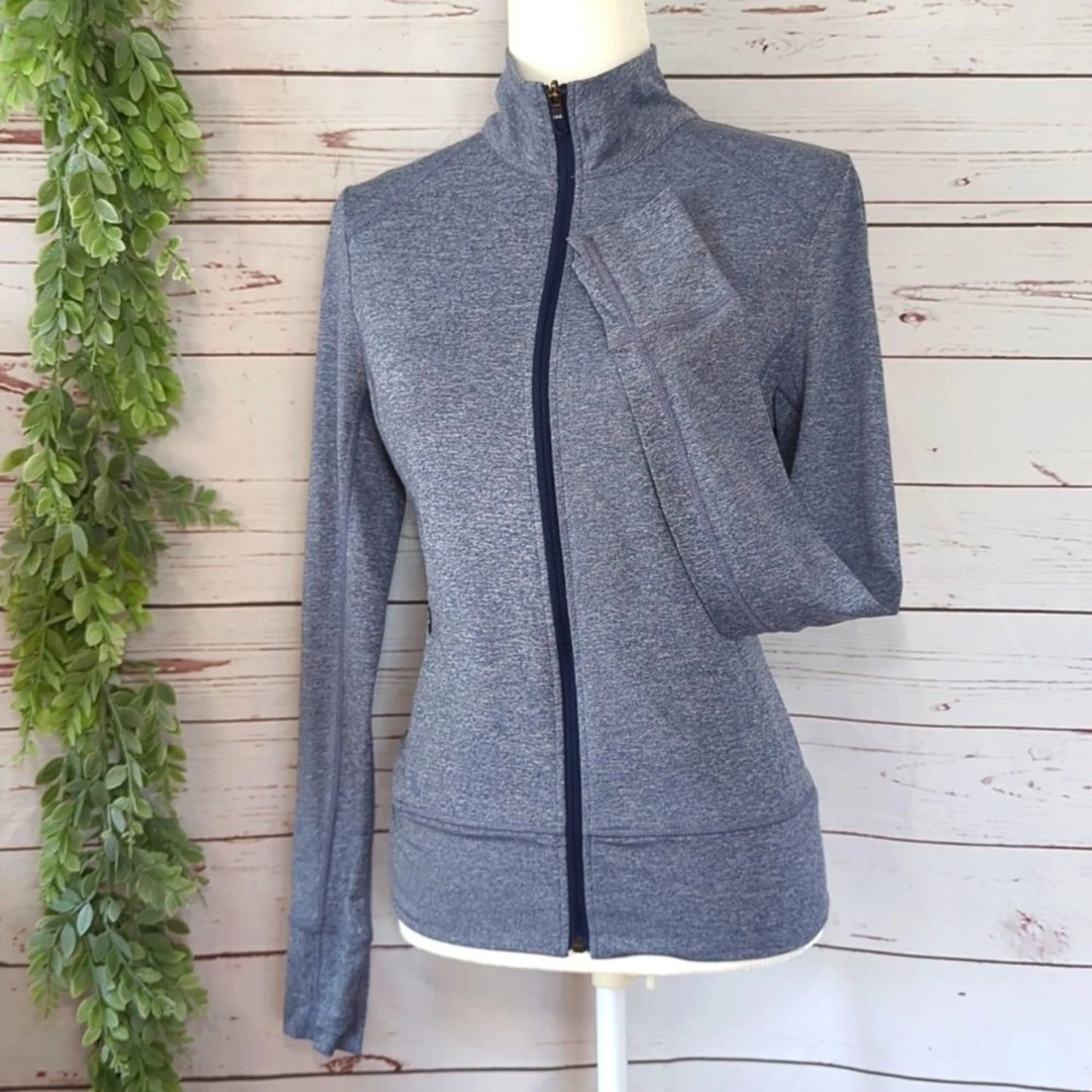 lole athleisure activewear workout slim thumbholes yoga jacket