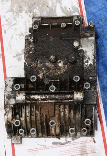 1968-75 SUZUKI GT500 OEM BOTTOM ENGINE CASE W/SHIFT DRUM / VIN#T500 ...