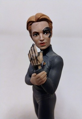 Star Trek Mission Crate QMx Seven Of Nine Master Series Figur Latinum Edition 