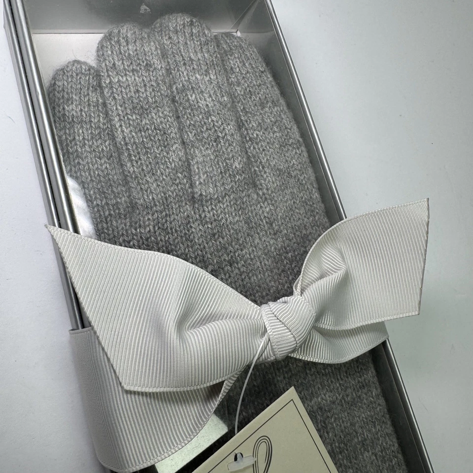 Louisa Perini NWT Women’s 100% Cashmere Gloves Gray Vintage 1980s One Size NEW - Image 4 of 4