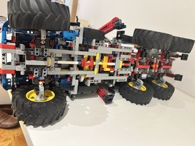 LEGO Technic 6x6 All Terrain Tow Truck 42070 (Pieces Missing, No Box/manual)