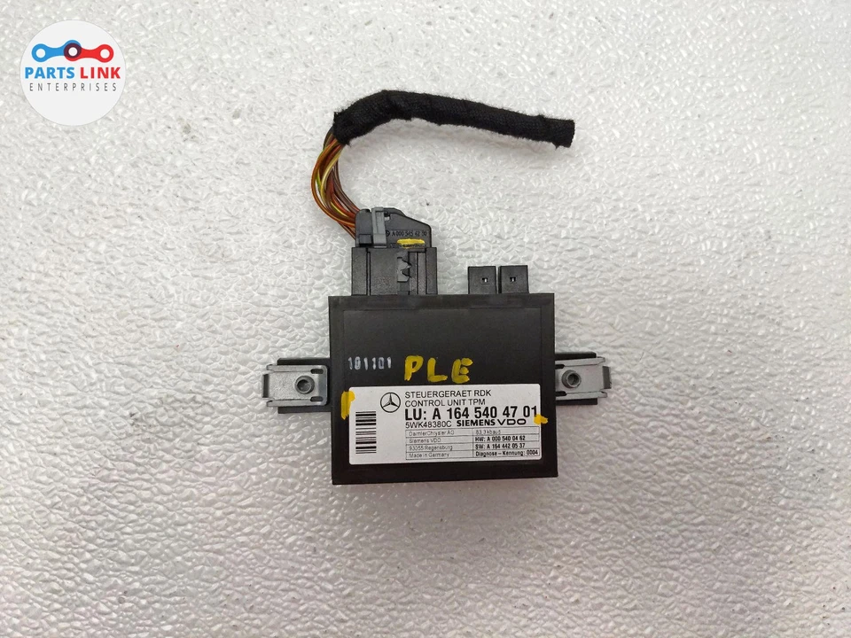 2011-12 MERCEDES SL63 AMG TPMS TIRE PRESSURE MONITORING CONTROL MODULE UNIT R230 - Image 4 of 4