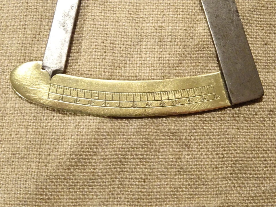 Outil ancien de mesure calibre compas  horloger - Photo 3/4