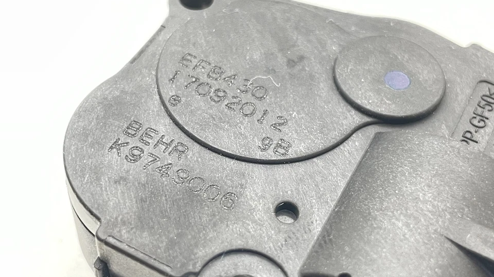 Actuador de motor de aire servomo de aleta AUDI HVAC 2013-2017 OEM #8K0820511D Foto 4 de 4