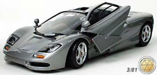 Carro de estrada McLaren F1 GTR ('96) prata, estanho, verde modelos 1:18 UT - Imagem 2 de 3