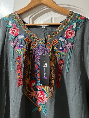 Higustar besticktes Kleid