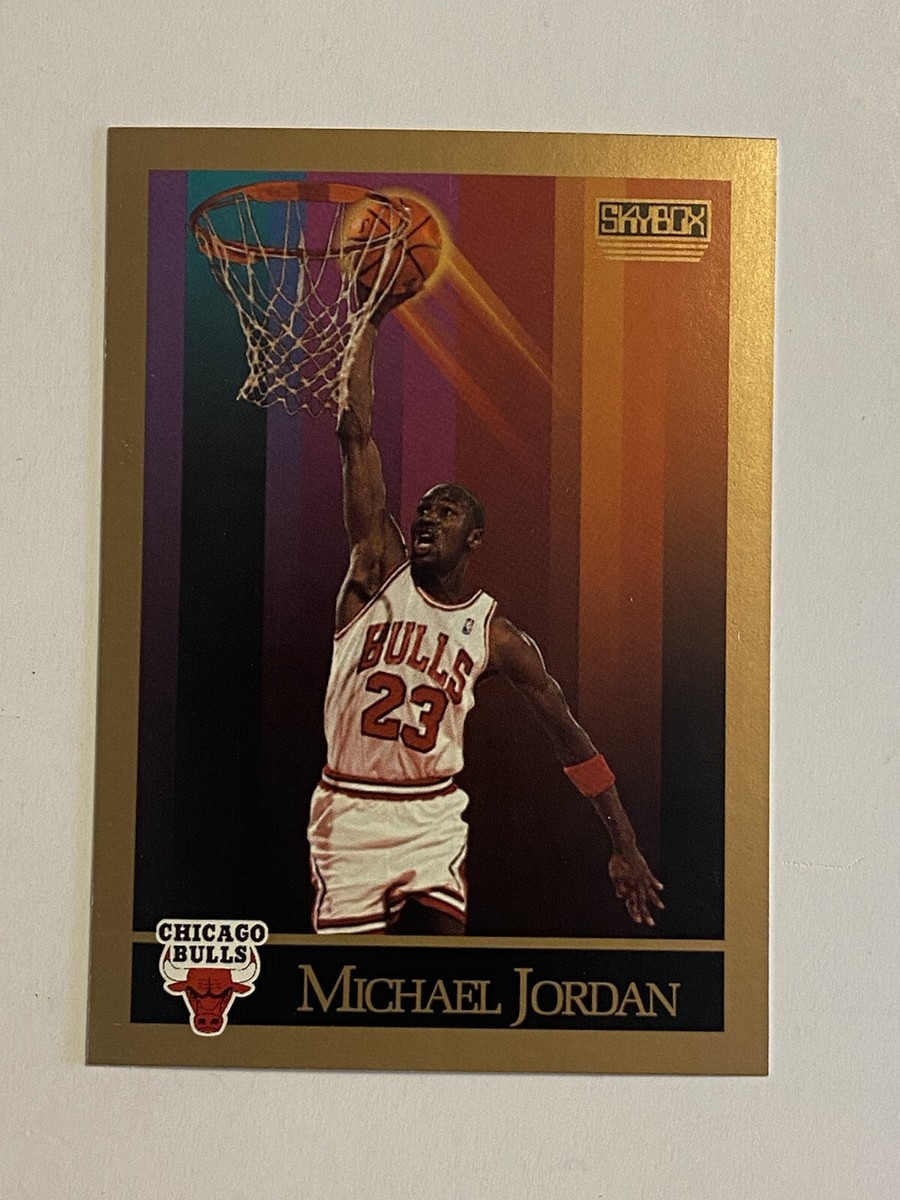 1990 SkyBox Michael Jordan #41 Chicago Bulls Basketball Card NM